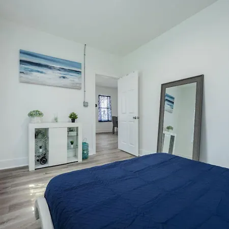 Cozy Convenient Near All Pensacola Offers