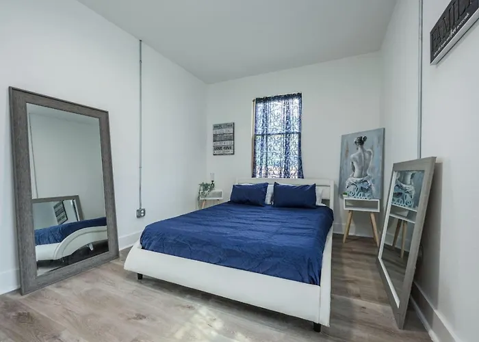 Unit 10 Cozy Convenient Near Offers Holiday home