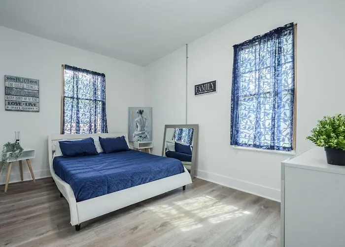 Unit 10 Cozy Convenient Near Offers Holiday home *