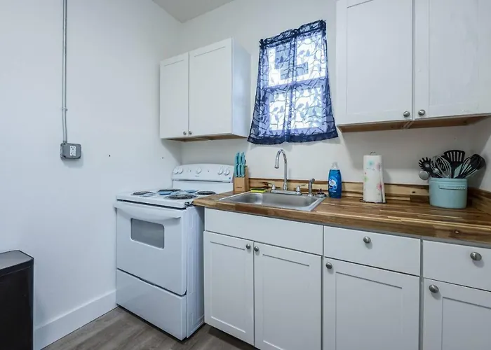 Holiday home Unit 10 Cozy Convenient Near Offers Pensacola